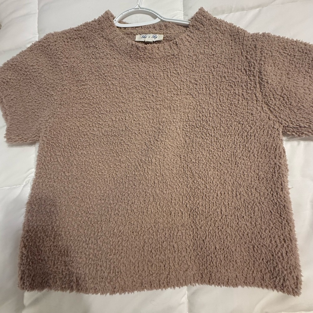 She + Sky Cozy Fuzzy Short Sleeve M
